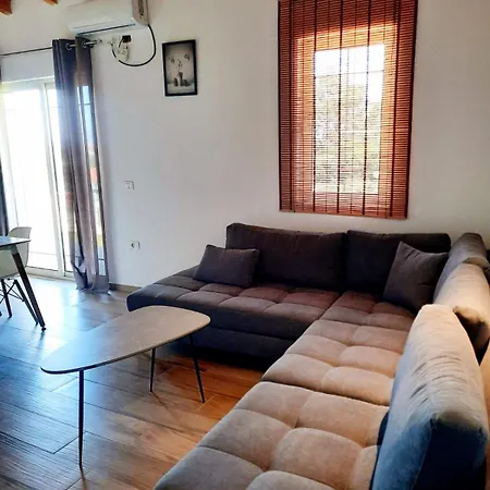 Alavana Otel *