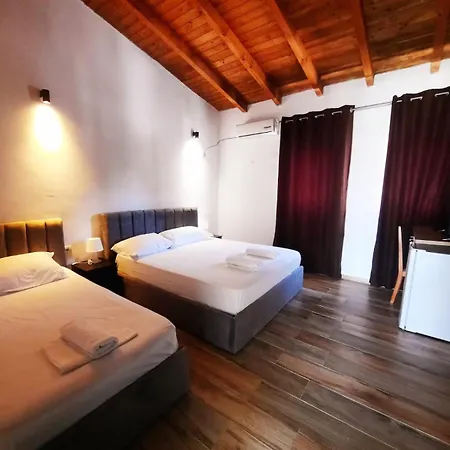 Otel Alavana